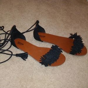 Lace up sandals NOWT